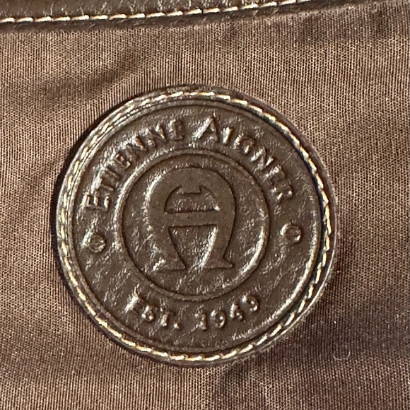 ETIENNE AIGNER Signature Logo Tan With Dark Brown Trim Shoulder Strap Bag - Picture 7 of 16